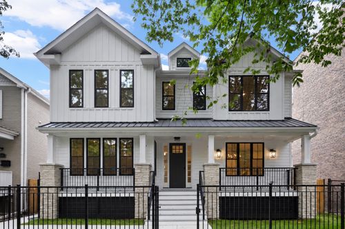 2323 W Winnemac Ave, Chicago, IL, 60625-1817 | Card Image