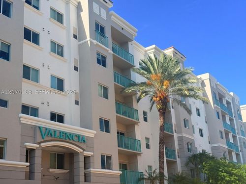 625-6001 Sw 70th St, South Miami, FL, 33143-3432 | Card Image