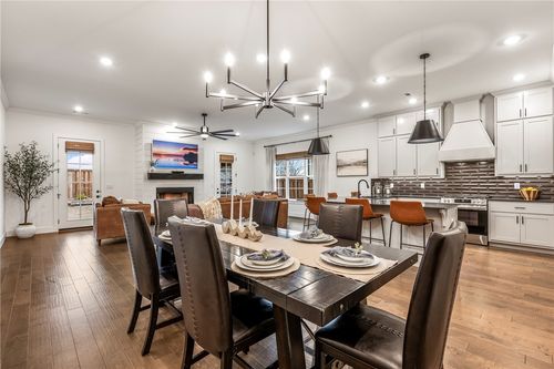 6201 Sw Beacon St, Bentonville, AR, 72713-4056 | Card Image