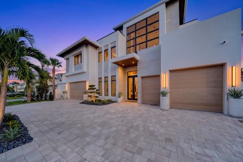 748 Ne 72nd St, Boca Raton, FL, 33487-2438 | Card Image