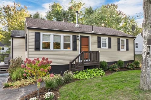 11 Old Lee Rd, Newfields, NH, 03856-8200 | Card Image