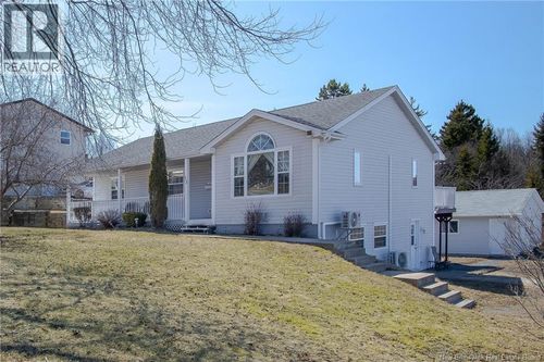 23 David St, Saint John, NB, E2J4J2 | Card Image