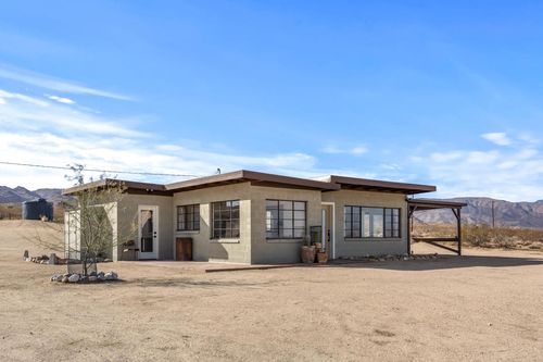 52079 Ocotillo Rd, Johnson Valley, CA, 92285-9716 | Card Image