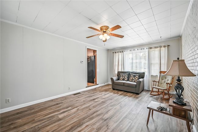 Sunken family room- One step down | Image 15