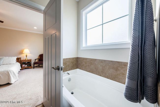 6001 Culdees Ln, House other with 4 bedrooms, 4 bathrooms and 2 parking in Wilmington NC | Image 23