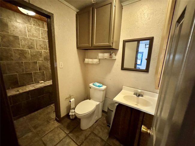 4025 Oil Field Rd, Home with 1 bedrooms, 1 bathrooms and null parking in Goliad TX | Image 25