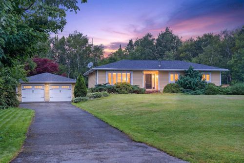 58 Erinmore Drive, House with 3 bedrooms, 2 bathrooms and 2 parking in Sydney NS | Card Image