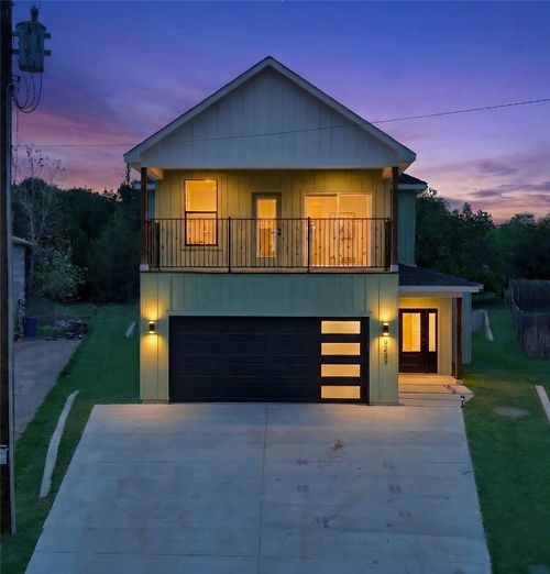 2925 River Ridge Ct, Granbury, TX, 76048-6553 | Card Image