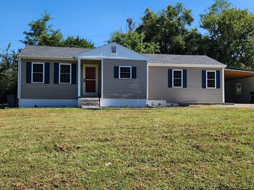 1615 Mohawk Trl, Hopkinsville, KY, 42240-4457 | Card Image