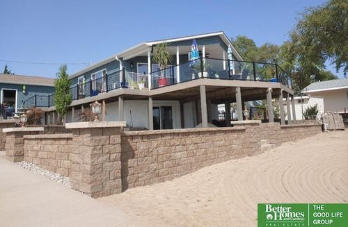 17313 Yucca Cir, Bellevue, NE, 68123-4207 | Card Image