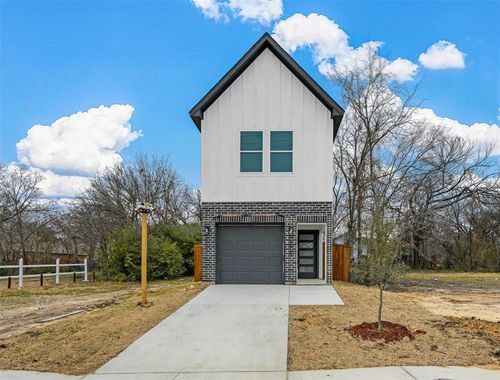 4519 Metropolitan Avenue, Dallas, TX, 75210 | Card Image