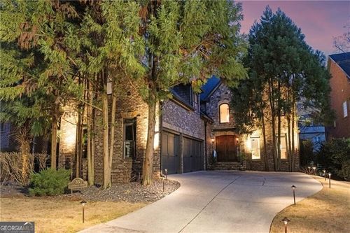 33 Cliftwood Dr, Atlanta, GA, 30328-4839 | Card Image