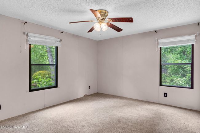840 Wildwood Cir, House other with 3 bedrooms, 2 bathrooms and null parking in Hampstead NC | Image 13