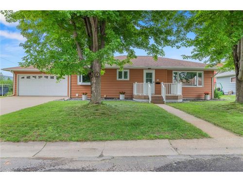 317 Emherst St, Winona, MN, 55987-2058 | Card Image