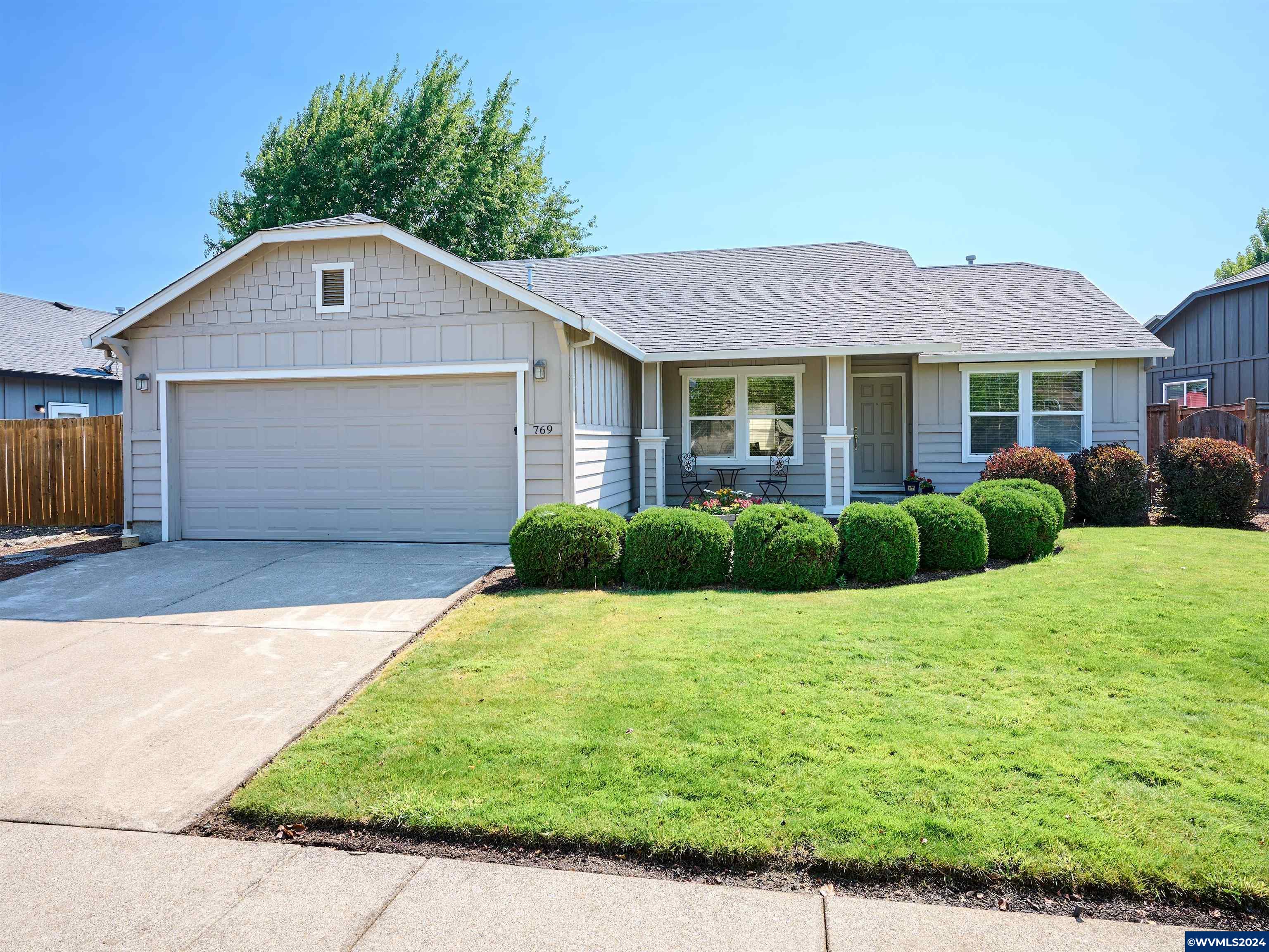 Cameron St, Albany, OR 97322