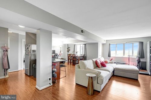 unit-919-5340 Holmes Run Pkwy, ALEXANDRIA, VA, 22304-2822 | Card Image