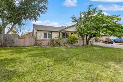 3281 1/2 San Felipe Avenue, House other with 3 bedrooms, 2 bathrooms and null parking in Clifton CO | Image 3