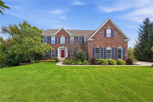 7452 Waterway Dr, Waynesville, OH, 45068-8233 | Card Image