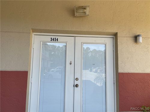 3454 N Citrus Ave, Crystal River, FL, 34428-6073 | Card Image