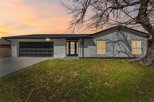 1907 Sunridge Rd, Carrollton, TX, 75006-1719 | Card Image