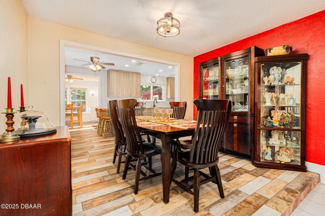 894 Quarters Ct, House other with 3 bedrooms, 2 bathrooms and null parking in Port Orange FL | Image 5