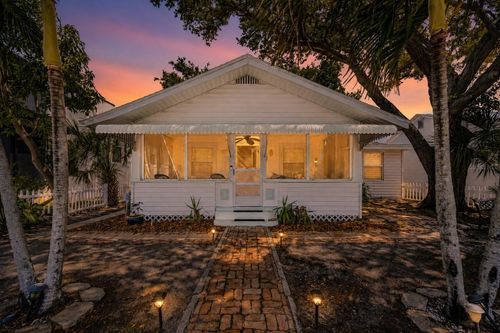3829 2nd Ave N, ST PETERSBURG, FL, 33713-8320 | Card Image