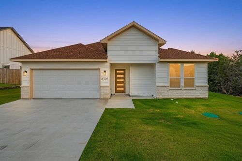 5506 Firewood Trl, Granbury, TX, 76048-6530 | Card Image