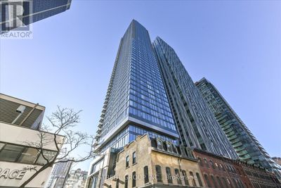 4902 - 8 Cumberland St, Condo with 2 bedrooms, 2 bathrooms and null parking in Toronto ON | Image 2