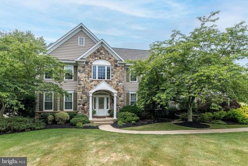650 Grantham Ln, Harleysville, PA, 19438-3802 | Card Image