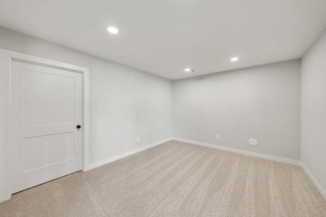 **Photos of Similar Home** | Image 30