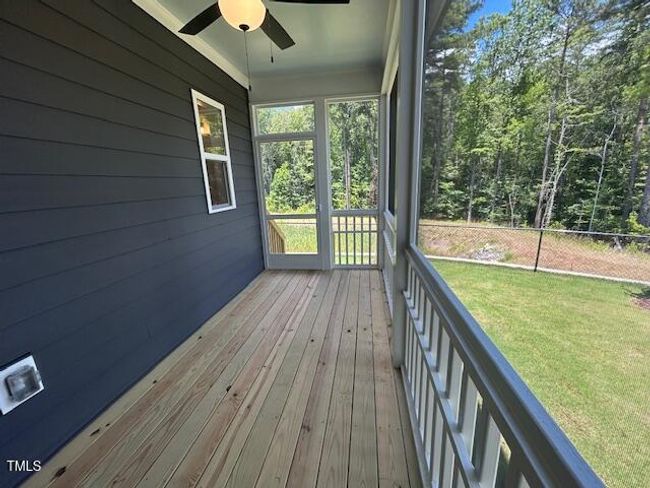 Screened Deck | Image 16