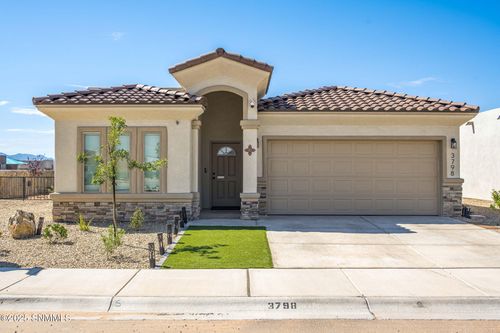 3798 Gibraltar Rd, Las Cruces, NM, 88012-8070 | Card Image