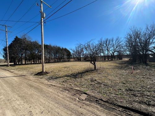 725 E Jackson Ave, Arkansas City, KS, 67005 | Card Image