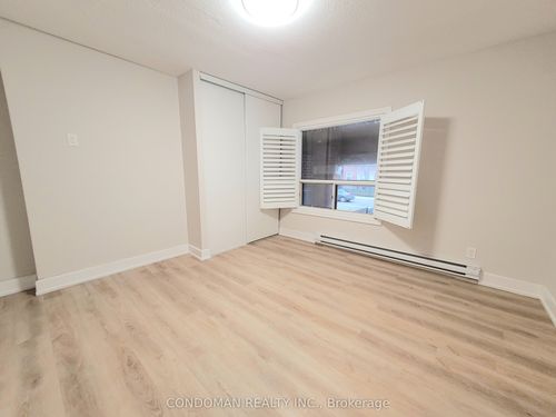 101-1371 King St W, Toronto, ON, M6K1H4 | Card Image