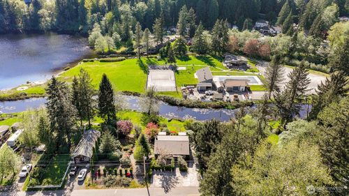 371 Lakeside Dr, Sedro Woolley, WA, 98284-9541 | Card Image