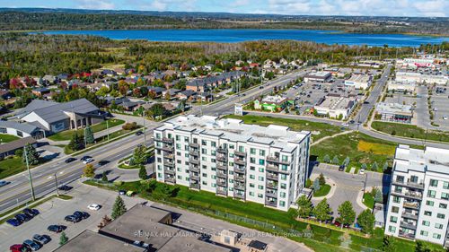 404-295 Cundles Rd E, Barrie, ON, L4M0K8 | Card Image