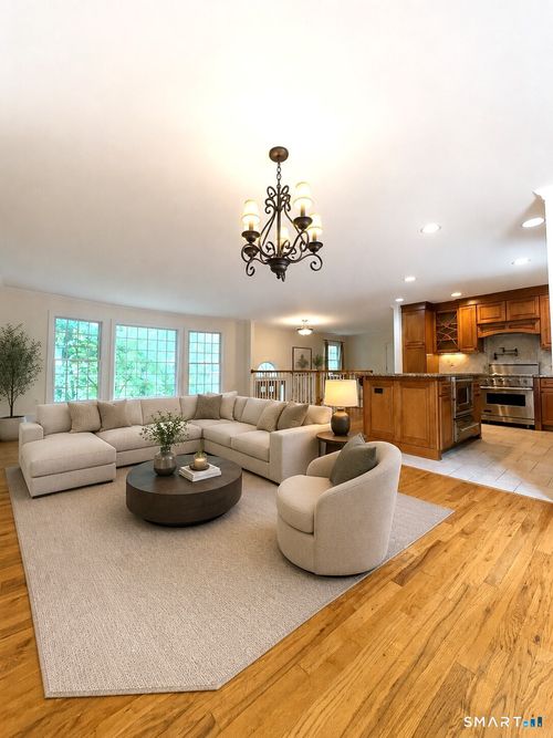 51 Continental Dr, Ridgefield, CT, 06877-3111 | Card Image