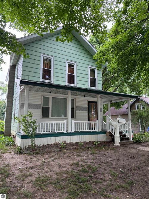 414 N Maple St, Ithaca, MI, 48847-1030 | Card Image