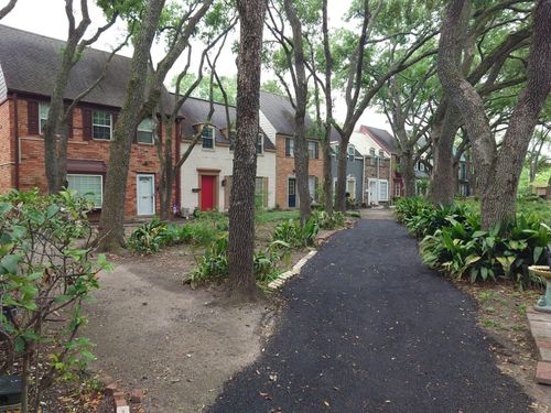 b-5215 Arboles Drive, Houston, TX, 77584 | Card Image