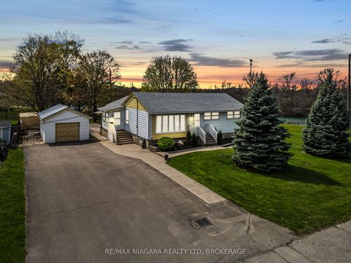 252 Mellanby Ave, Port Colborne, ON, L3K2L9 | Card Image