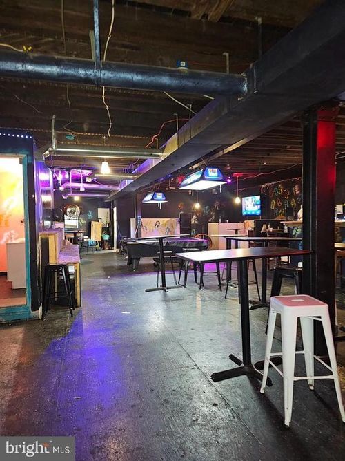 1711 N 24th St, Philadelphia, PA, 19121-2901 | Card Image