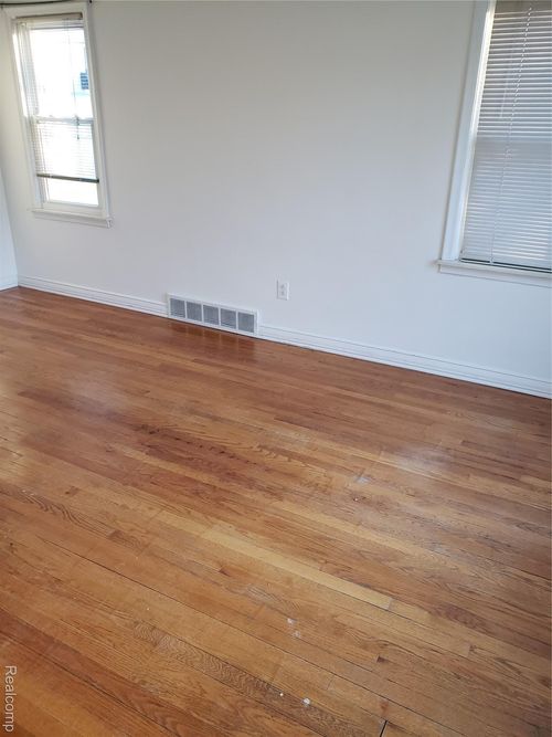 310 N Marias Avenue, Clawson, MI, 48017 | Card Image