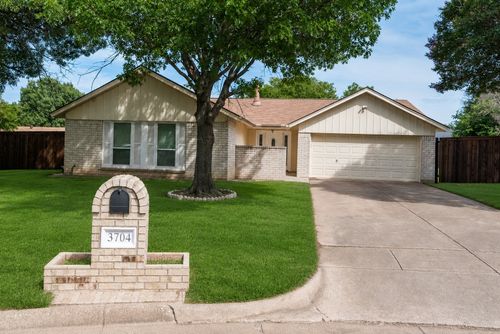 3704 Misty Ct, Fort Worth, TX, 76133-7113 | Card Image