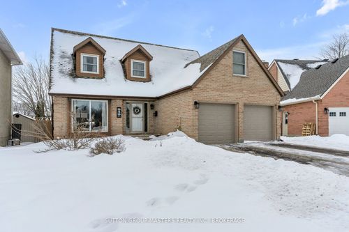 949 Alpine Crt, Kingston, ON, K7P1N8 | Card Image