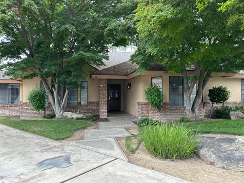 413 N Ryan Ter, Porterville, CA, 93257-6901 | Card Image