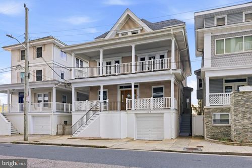 123 S Berkley Sq, Atlantic City, NJ, 08401-5715 | Card Image