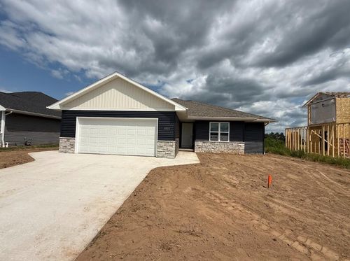 1935 Huffcutt Lane, WAUPACA, WI, 54981 | Card Image