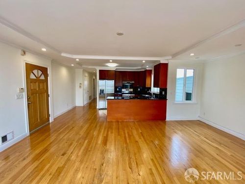 4127-4127 Kirkham St, San Francisco, CA, 94122-2944 | Card Image