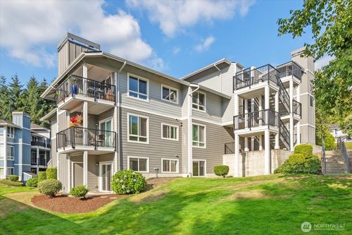 m102-3905 243rd Pl Se, Bothell, WA, 98021-6902 | Card Image