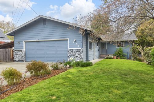1335 Nw Prospect Ave, Grants Pass, OR, 97526-1263 | Card Image